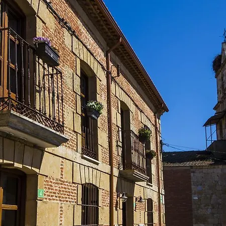 Inn Real Del Buen Camino, Rural Villanueva de Campean